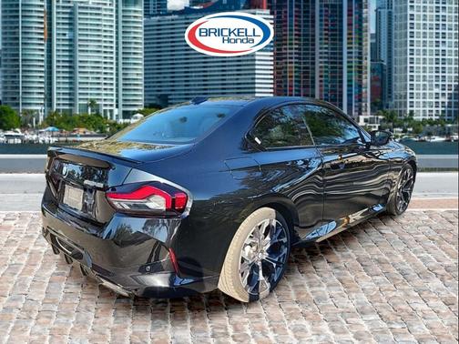 2025 BMW M240 i xDrive