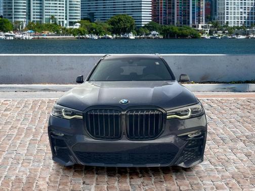 2021 BMW X7 xDrive40i