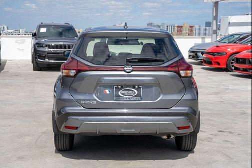 2023 Nissan Kicks S