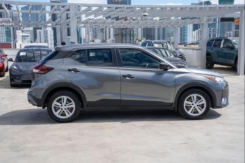 2023 Nissan Kicks S