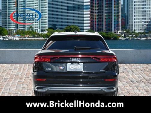 2022 Audi Q8 55 Premium