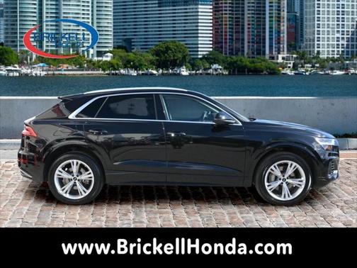 2022 Audi Q8 55 Premium