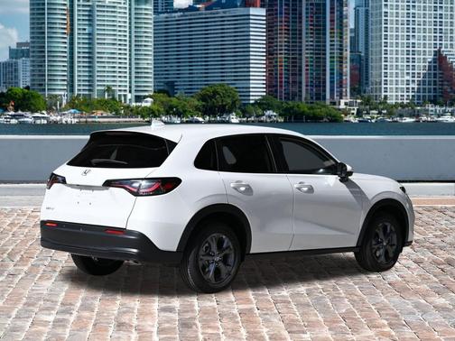 Platinum White Pearl 2026 Honda HR-V LX
