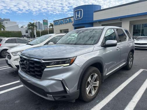 2023 Honda Pilot 2WD EX-L 8 Passenger