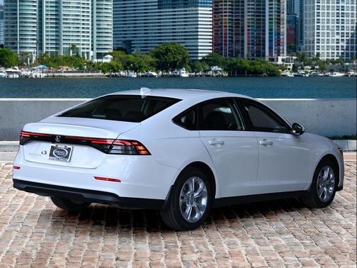 2025 Honda Accord LX 1.5T