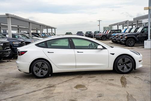 2021 Tesla Model 3 Long Range