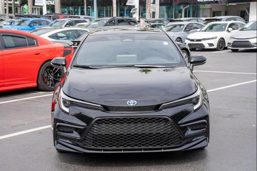 2025 Toyota Corolla Hybrid SE