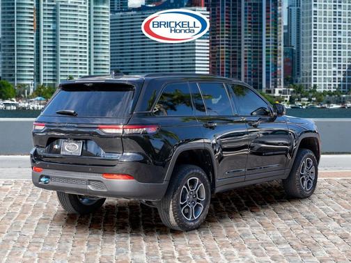2023 Jeep Grand Cherokee 4xe Trailhawk