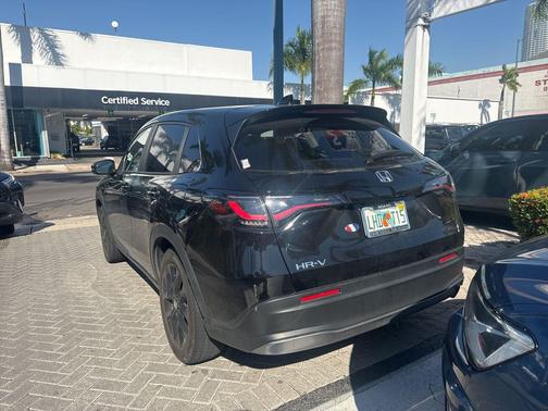 2023 Honda HR-V 2WD Sport