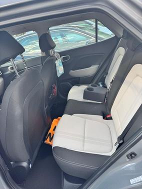 2022 Hyundai VENUE SEL