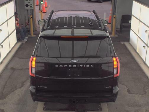 AGATE BLACK METALLIC 2025 Ford Expedition Max Active 4x4