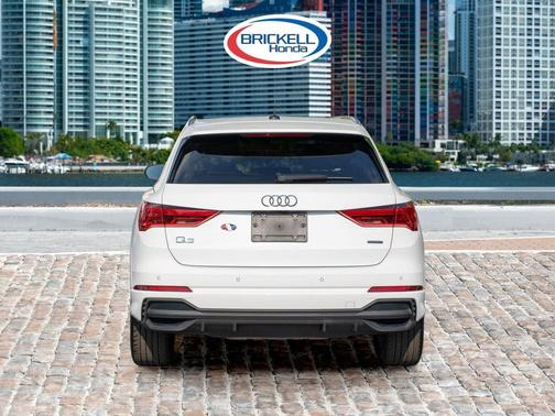 2025 Audi Q3 Premium 45 TFSI S line quattro Tiptronic