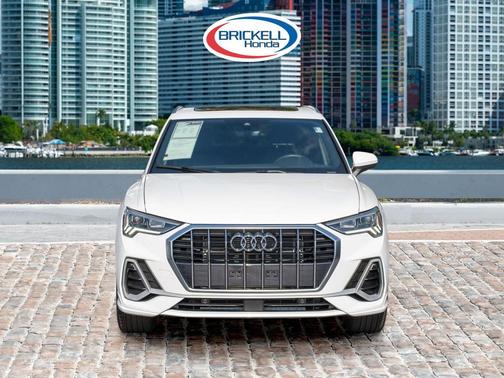 2025 Audi Q3 Premium 45 TFSI S line quattro Tiptronic