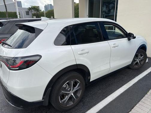 2023 Honda HR-V EX-L