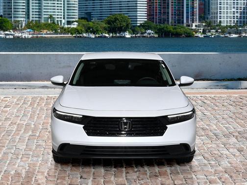 2025 Honda Accord LX 1.5T