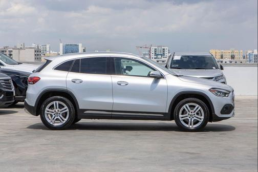2021 Mercedes-Benz GLA 250 Base 4MATIC