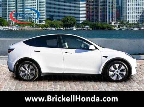 2023 Tesla Model Y Long Range Dual Motor All-Wheel Drive