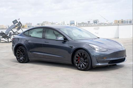 2023 Tesla Model 3 Performance