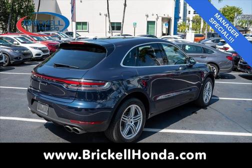 2021 Porsche Macan Base