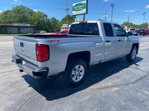 Silver Ice Metallic 2017 Chevrolet Silverado 1500 WT