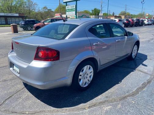 2013 Dodge Avenger SE