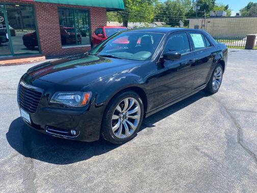 Gloss Black 2014 Chrysler 300 S