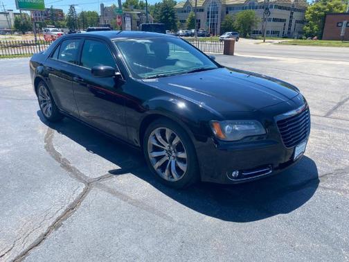Gloss Black 2014 Chrysler 300 S