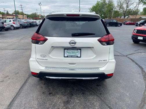 2018 Nissan Rogue SV