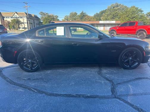 2016 Dodge Charger R/T