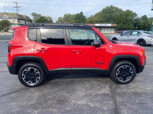 2016 Jeep Renegade Trailhawk