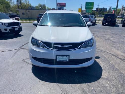 2017 Chrysler Pacifica Touring
