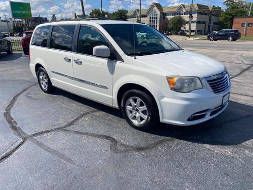 2011 Chrysler Town & Country Touring
