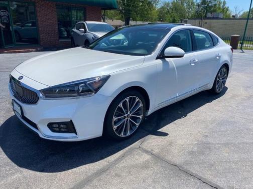 2019 Kia Cadenza Technology