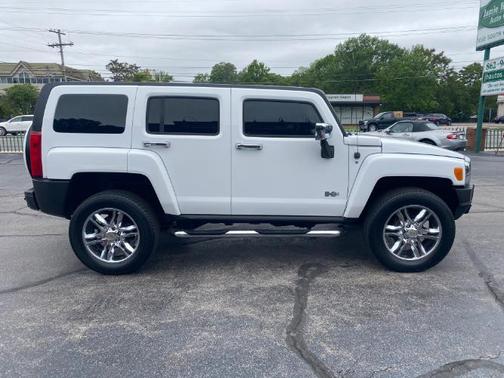 Birch White 2007 Hummer H3 Base