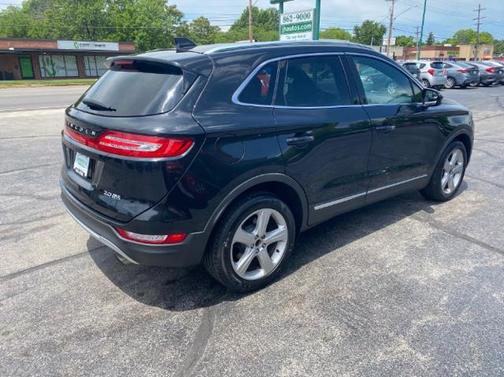 2015 Lincoln MKC Base