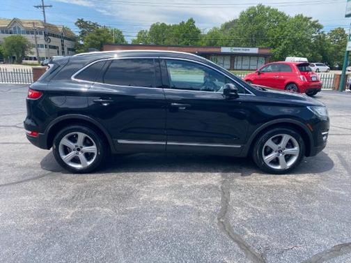2015 Lincoln MKC Base