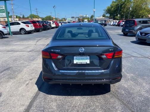2022 Nissan Altima 2.5 SV