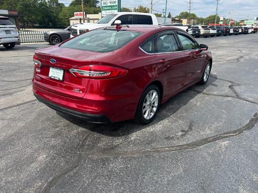 2019 Ford Fusion Hybrid SE