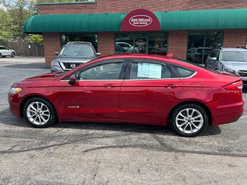 2019 Ford Fusion Hybrid SE