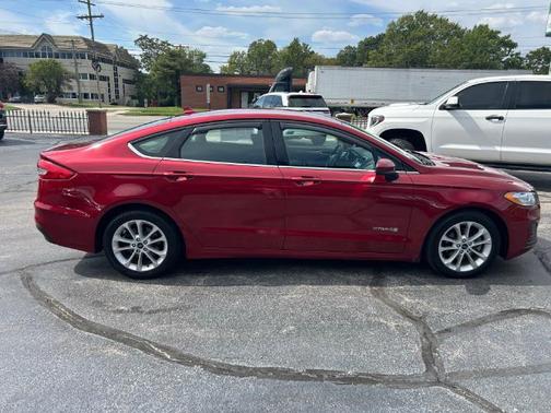 2019 Ford Fusion Hybrid SE