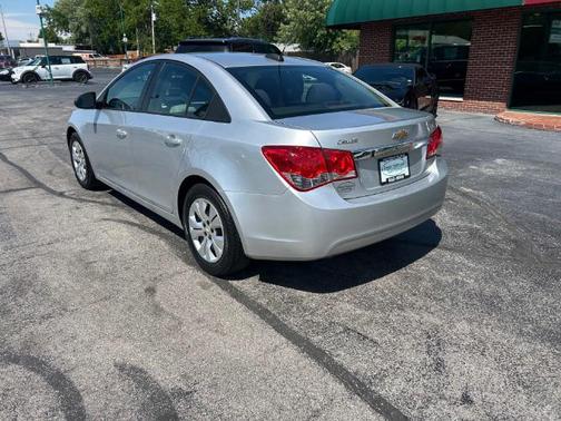 Silver Ice Metallic 2015 Chevrolet Cruze LS