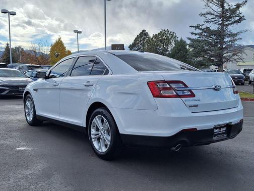 2019 Ford Taurus SE