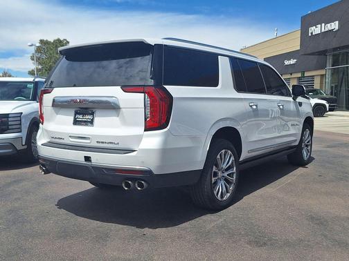 White Frost Tricoat 2021 GMC Yukon XL Denali