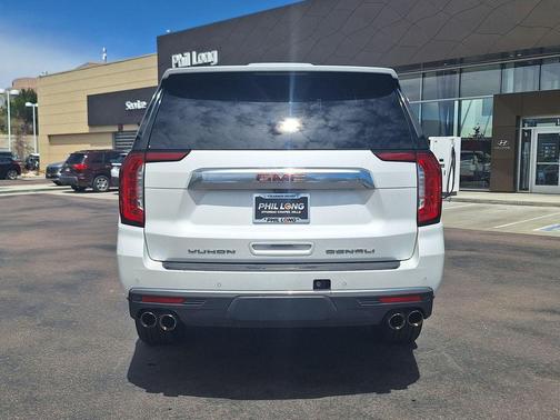 White Frost Tricoat 2021 GMC Yukon XL Denali