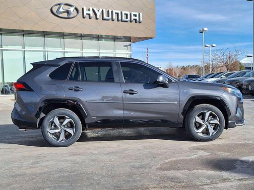 2023 Toyota RAV4 Prime SE