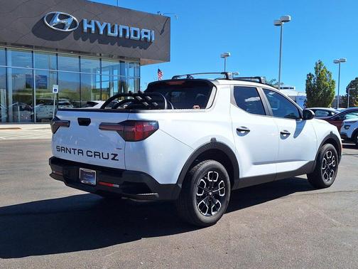 Ice White 2022 Hyundai SANTA CRUZ SEL