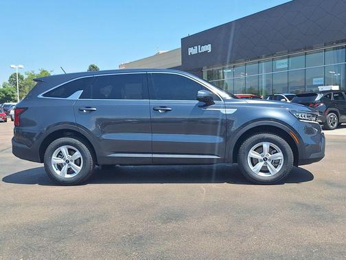 Gravity Gray 2023 Kia Sorento LX
