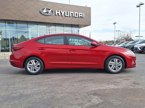 2020 Hyundai ELANTRA SEL