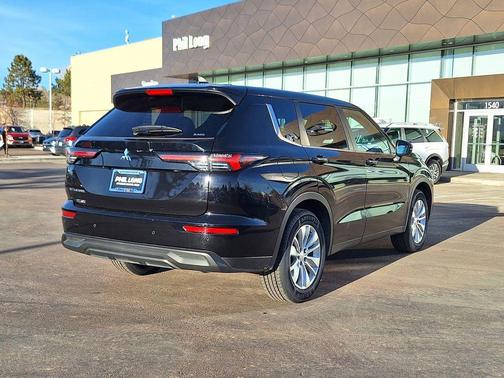 2025 Mitsubishi Outlander ES 2.5 S-AWC