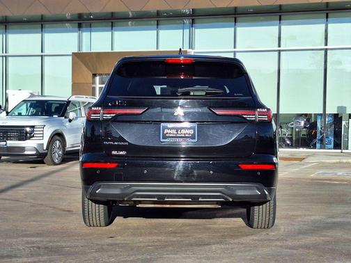 2025 Mitsubishi Outlander ES 2.5 S-AWC